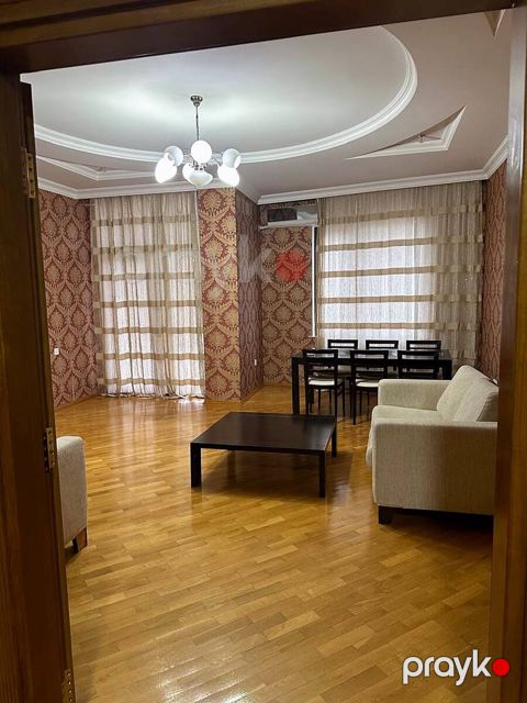 İcarəyə verilir 3 otaqlı yeni tikili 120 m²