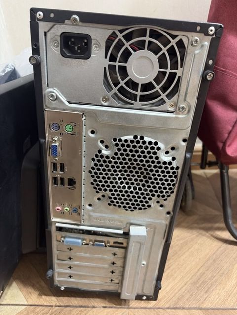 Masaüstü kompüter komplekti Tərkib: - Sistem bloku: ATX/µATX korpus — Bakı