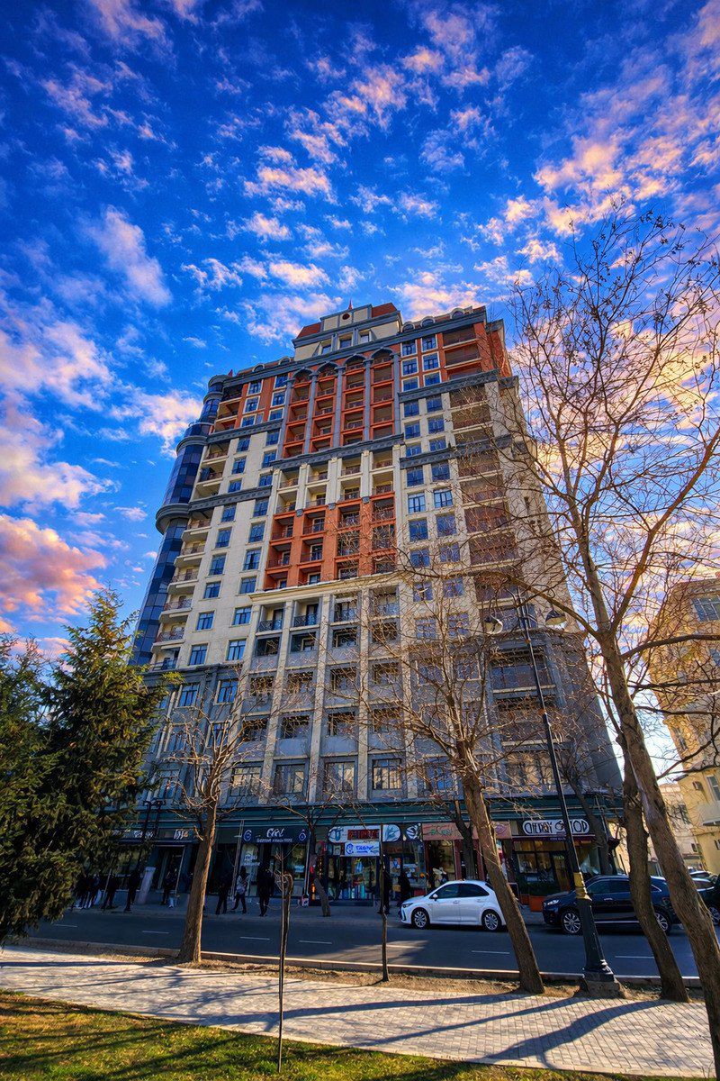 Satılır 5 otaqlı yeni tikili 285 m² — Mənzil, Bakı (2)