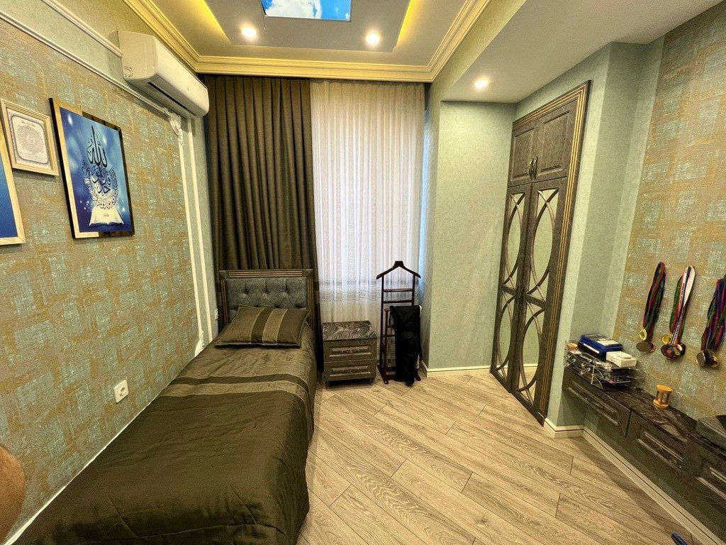 Satılır 4 otaqlı yeni tikili 200 m² — Mənzil, Bakı (7)