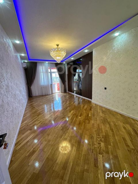 Satılır 3 otaqlı yeni tikili 115 m²
