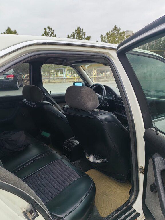 BMW 525, 2.5 L, 1991 il, 980 000 km — Avtomobillər, Bakı (5)