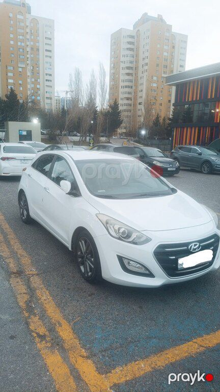 Hyundai i30, 1.6 L, 2015 il, 134 000 km