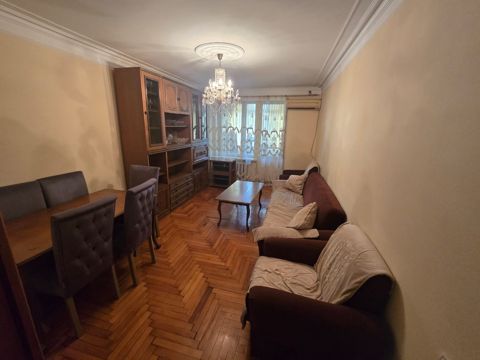 İcarəyə verilir 2 otaqlı köhnə tikili 66 m² — Bakı
