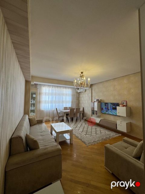 2-otaqlı yeni tikili, Qara Qarayev m., 70 m²