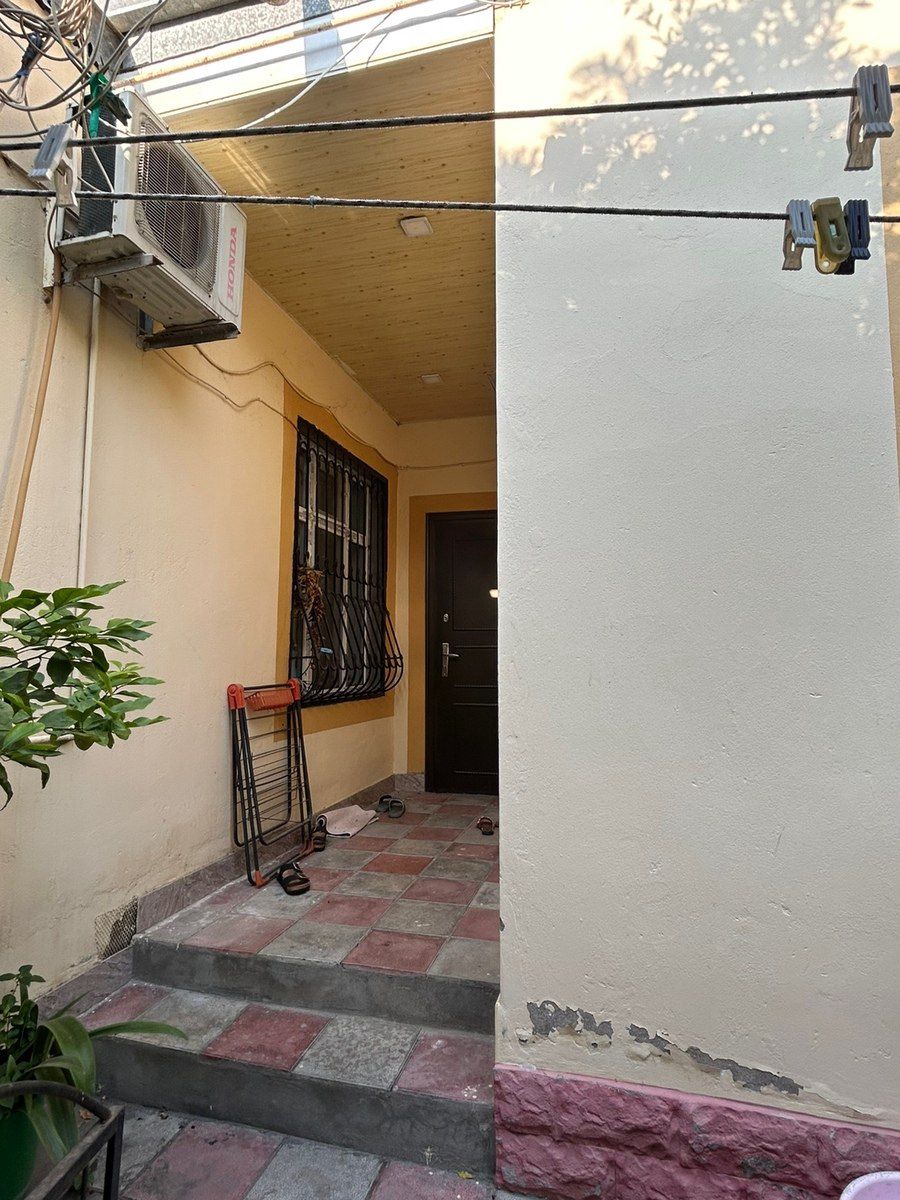 Həyət evi, Qaraçuxur qəs — Ev, villa, Bakı (9)