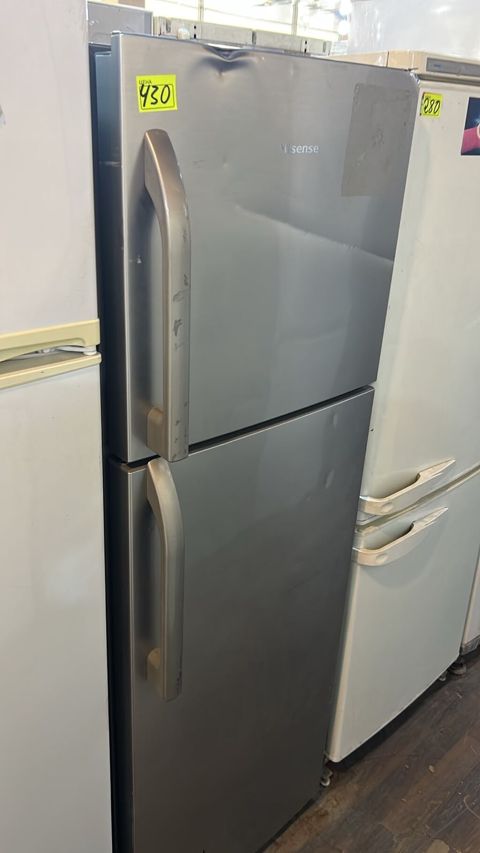 Hisense iki qapılı soyuducu (üstdə dondurucu) - Rəng: inox (paslanmaz — Digah