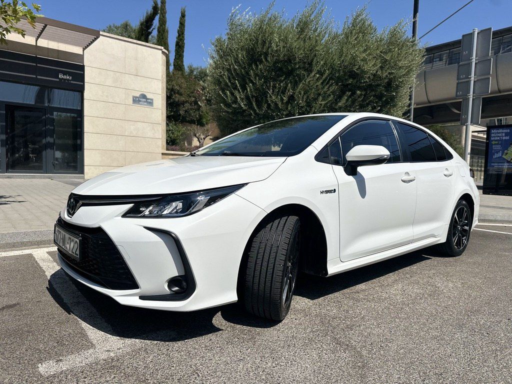 Toyota Corolla, 1.8 L, 0.85 kWh, 2024 il, 62 000 km — Avtomobillər, Bakı (5)