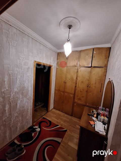 Satılır 2 otaqlı köhnə tikili 78 m²