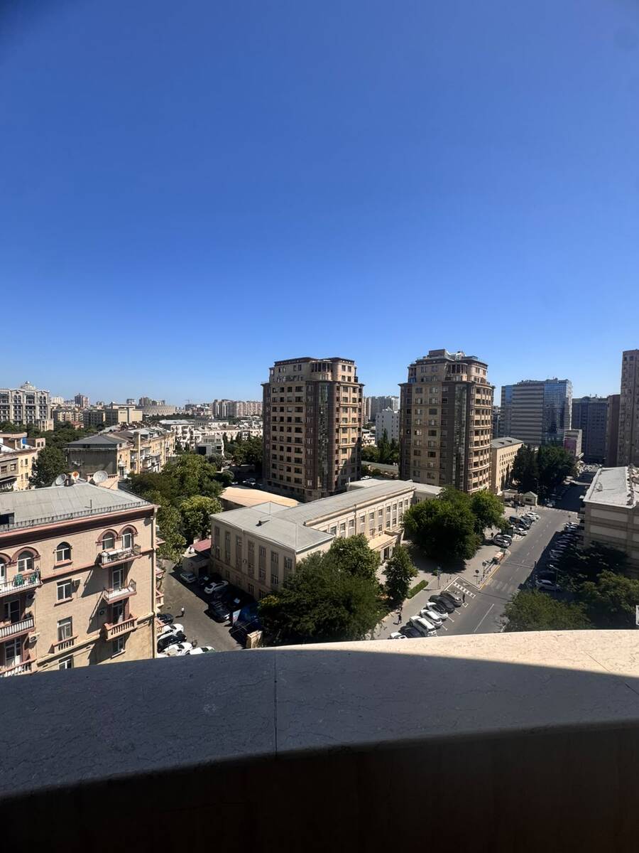 İcarəyə verilir 4 otaqlı yeni tikili 215 m² — Mənzil, Bakı (6)