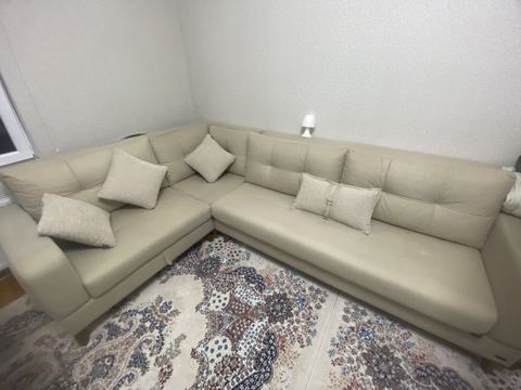 Künc divan — Bakı
