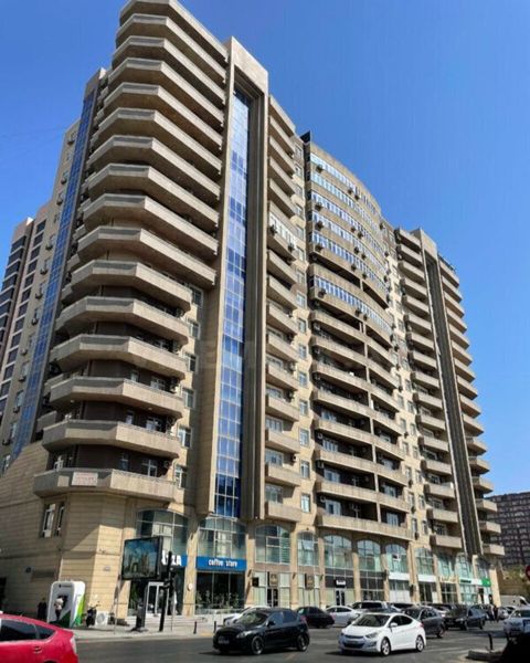 Satılır 3 otaqlı yeni tikili 155 m² — Bakı
