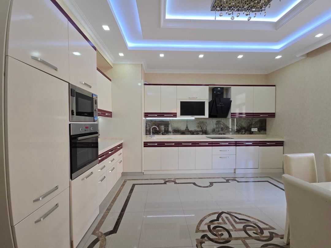 İcarəyə verilir 4 otaqlı yeni tikili 200 m² — Mənzil, Bakı (5)