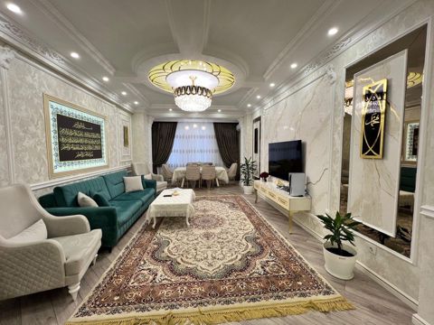 Satılır 4 otaqlı yeni tikili 200 m² — Bakı