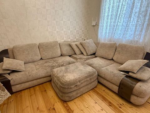 Künc divan 120azn satilir. Ünvan Naxcivanski herbi mekteb yani vp6610 — Bakı