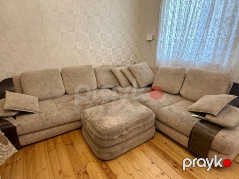 Künc divan 120azn satilir. Ünvan Naxcivanski herbi mekteb yani vp6610