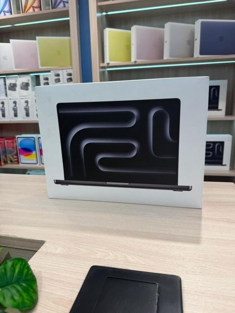 Apple MacBook Pro 14 İnch M5 16/1TB Black — Bakı