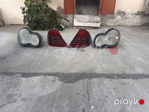 Salam faralarda problem yoxdur orginaldır. Arxa stopun birində qırıq — Masazır