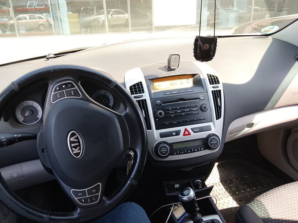 Kia cee’d hatchback - Kuzov: 5 qapılı hatchback, gümüşü rəng - Salon — Avtomobillər, Digah (6)