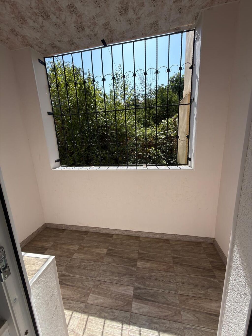 3 otaqlı tam təmirli kombili əşyalı bina evi şəxsi oturmaq üçün həyəti — Mənzil, Gəncə (6)