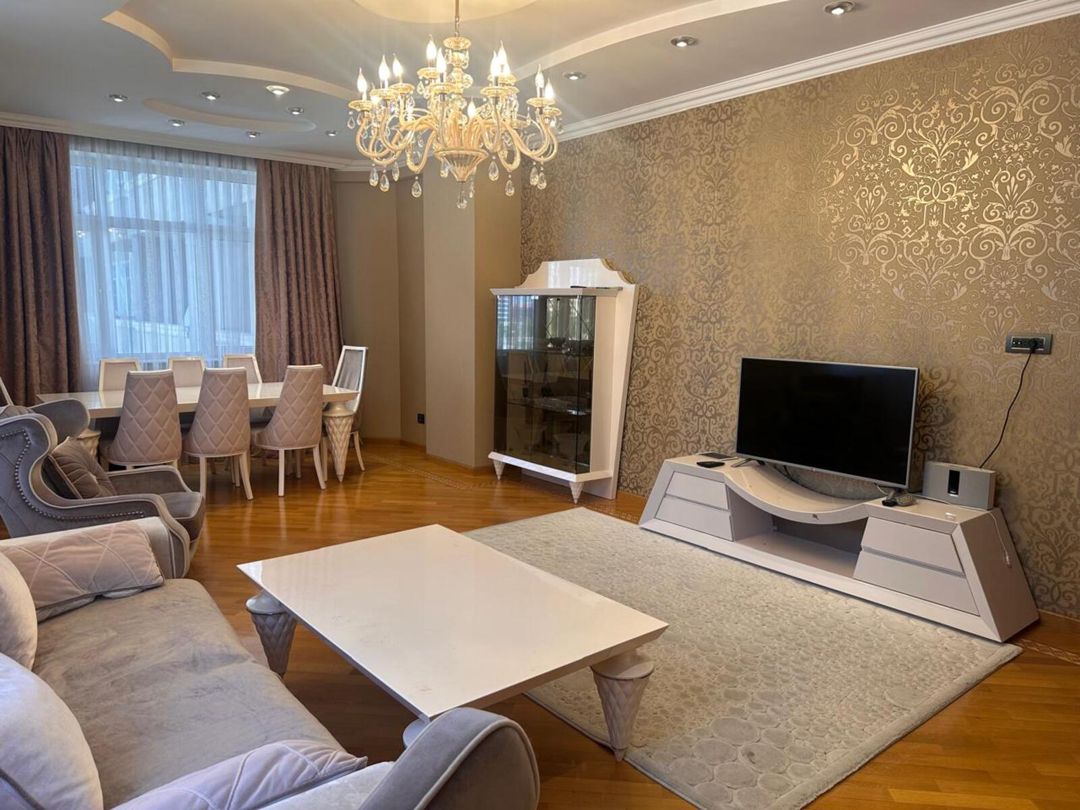 Satılır 3 otaqlı yeni tikili 155 m² — Mənzil, Bakı (4)