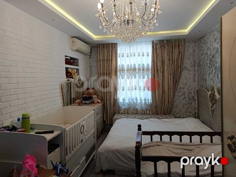 Satılır 3 otaqlı köhnə tikili 90 m²