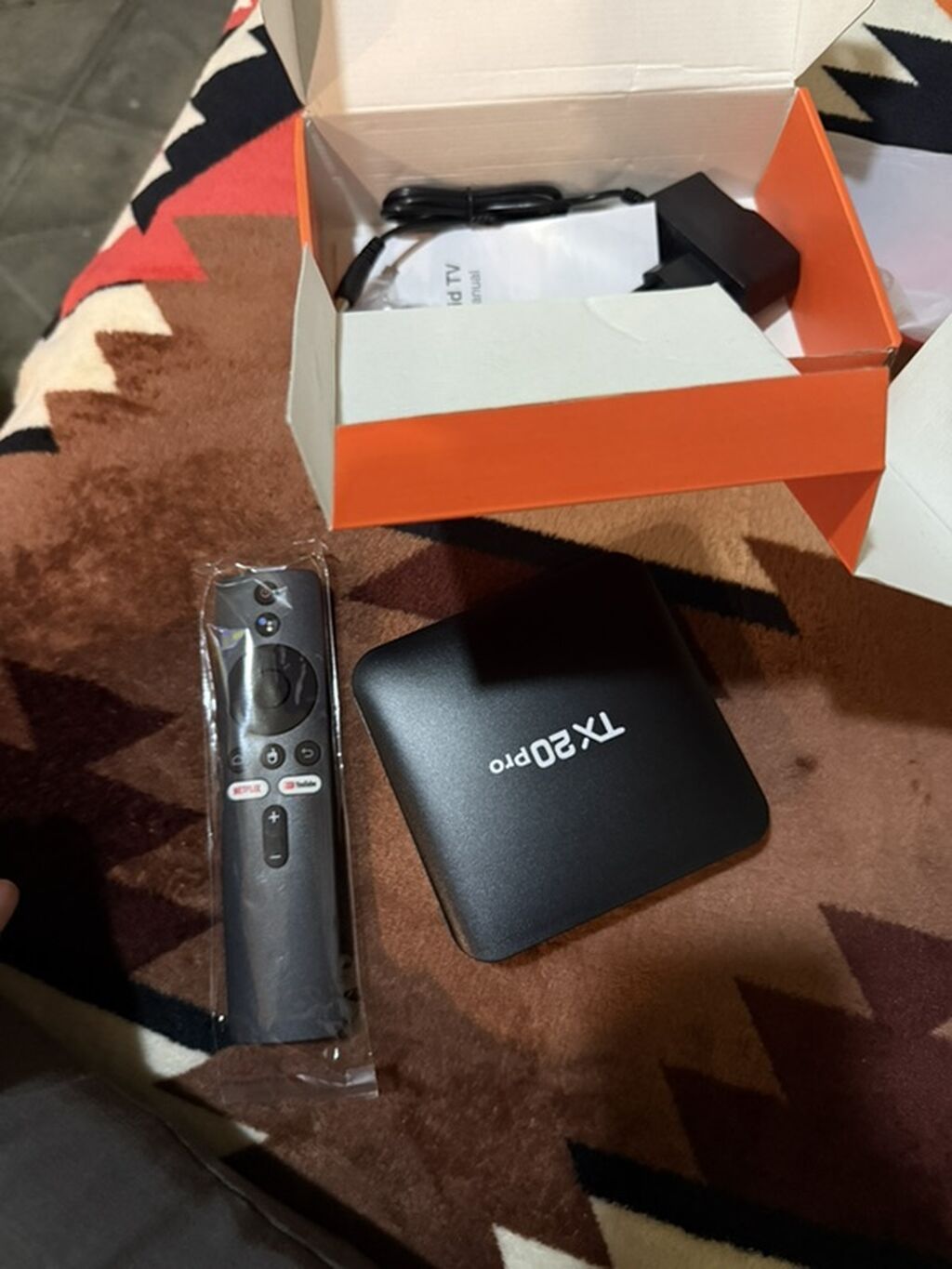 Tv box tezedir 1500 den cox kanal var icinde istenilen televizorda — TV qabları və media pleyer, Bakı (4)