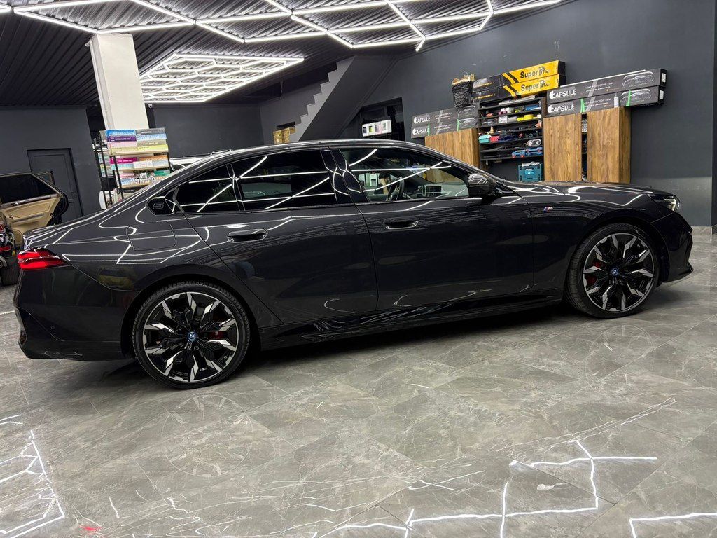 BMW i5, 81.2 kWh, 2023 il, 37 800 km — Avtomobillər, Bakı (2)