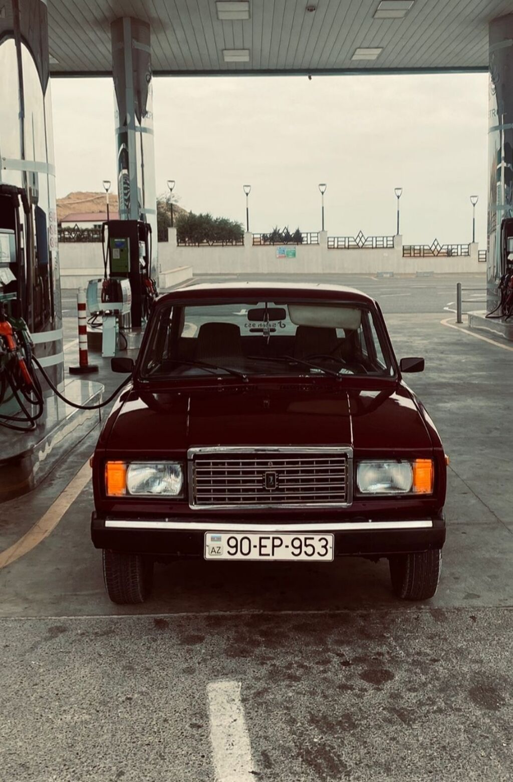VAZ 2107 sedan - Gövdə tipi: 4 qapılı sedan - Rəng: tünd bordo (şərab — Avtomobillər, Siyəzən
