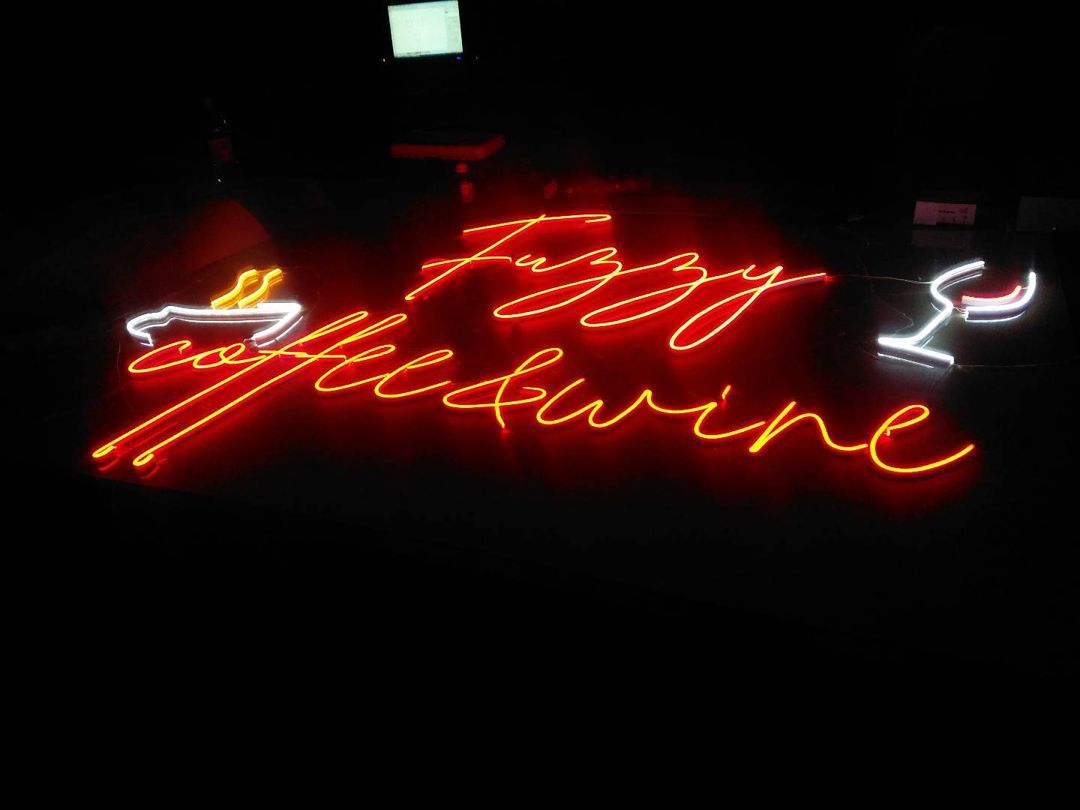 Neon dekorları — Reklama, IT, marketing, Bakı (8)