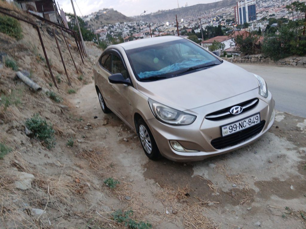 Hyundai Solaris, 1.6 L, 2013 il, 422 222 km — Avtomobillər, Bakı (2)