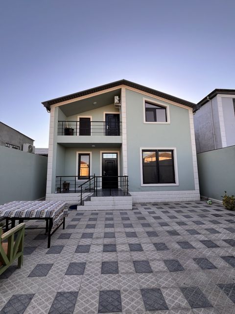 Satılır 5 otaqlı həyət evi/bağ evi 160 m² — Bakı