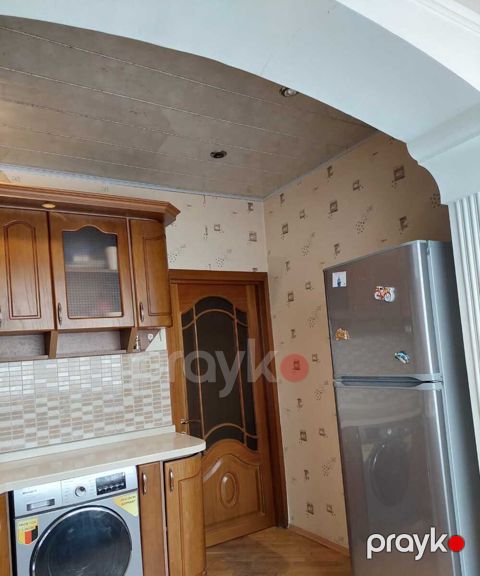 İcarəyə verilir 4 otaqlı köhnə tikili 106.5 m²