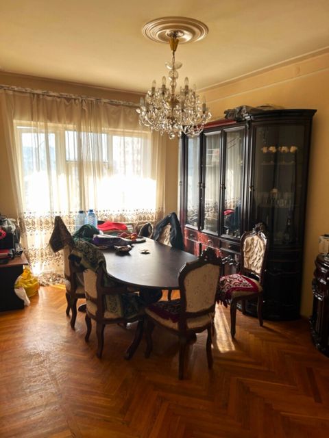 Satılır 3 otaqlı köhnə tikili 80 m² — Bakı