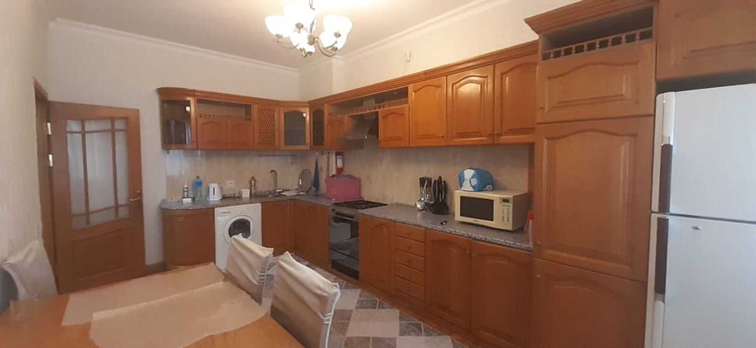 İcarəyə verilir 3 otaqlı yeni tikili 135 m² — Mənzil, Bakı (11)