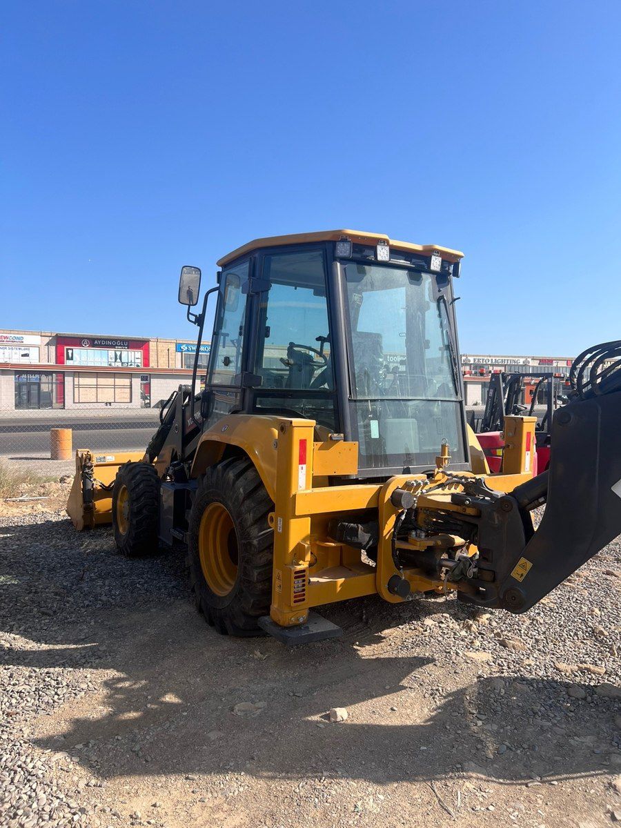 Ekskavator yükləyici Xcmg XC870HK — İnşaat texnikası, Bakı (3)