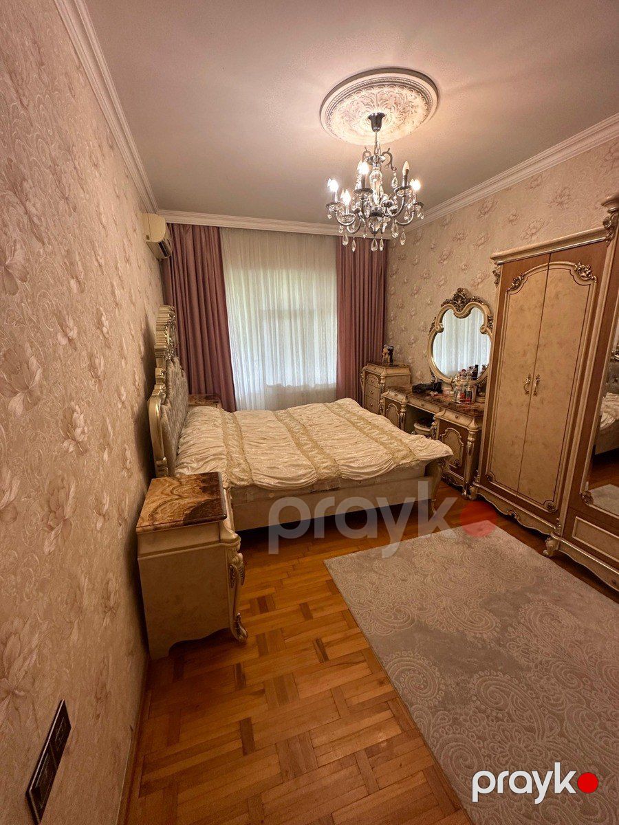 Satılır 5 otaqlı köhnə tikili 125 m² — Mənzil, Bakı (2)
