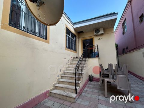 Həyət evi, Qaraçuxur qəs