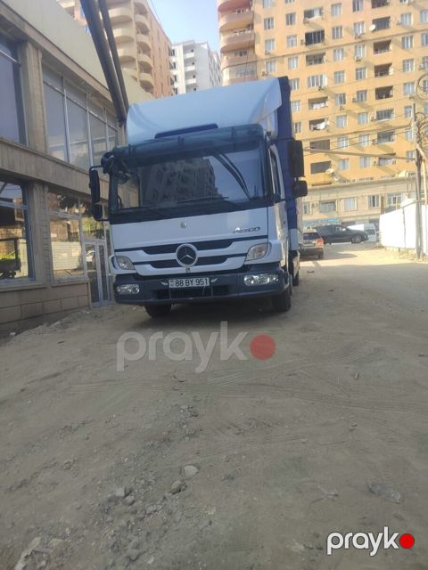 Yük daşıma xidməti — Bakı
