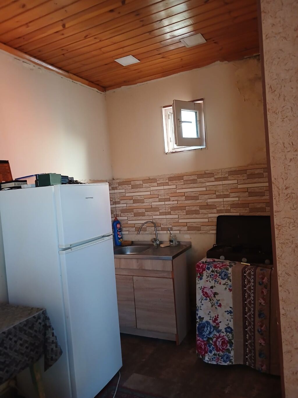 Razində Komsomol kruquna yaxın. kommunal qiymətin içində. otdenli — Ev, villa, Bakı