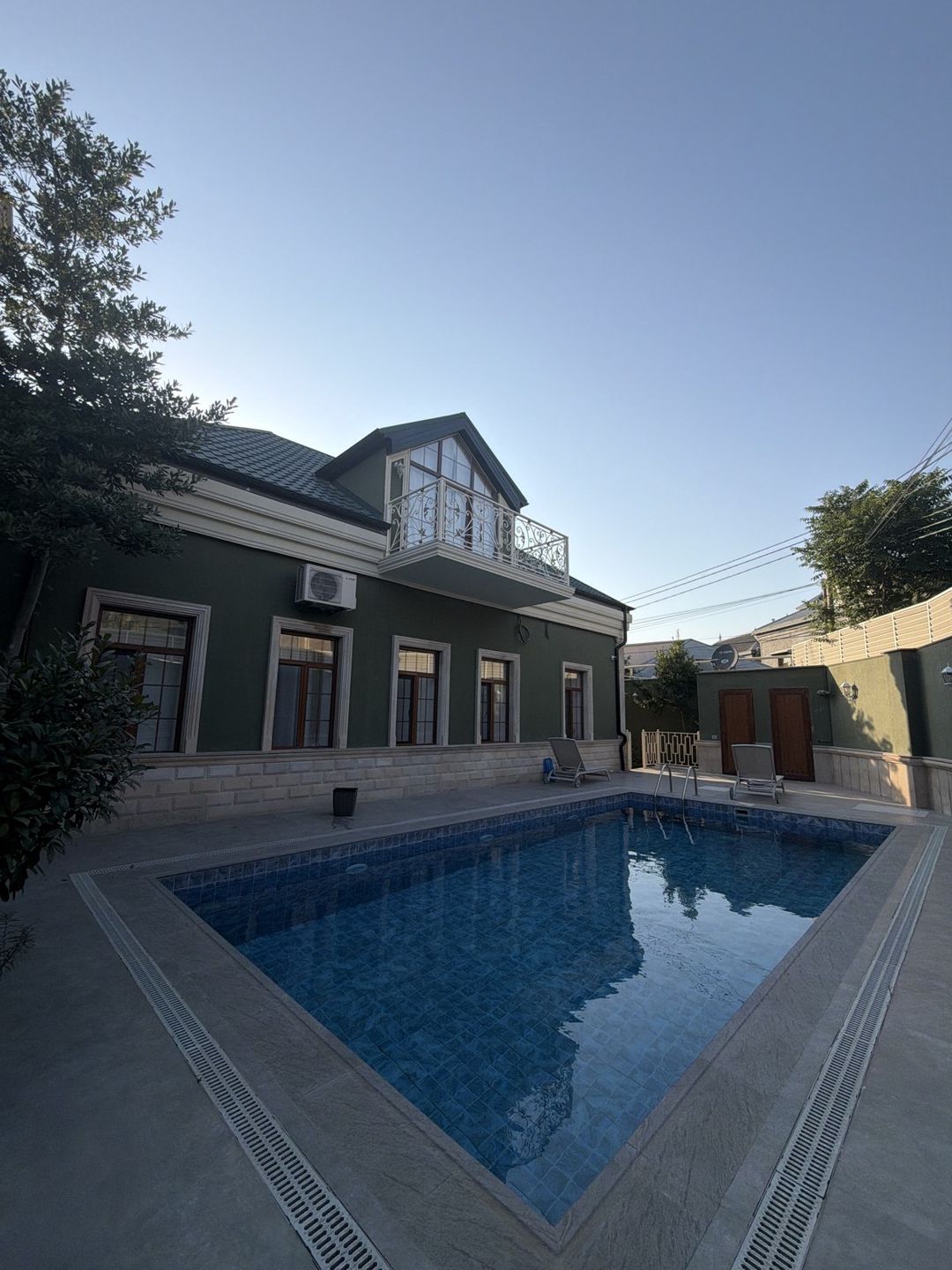 Satılır 6 otaqlı həyət evi/bağ evi 450 m² — Ev, villa, Bakı (2)