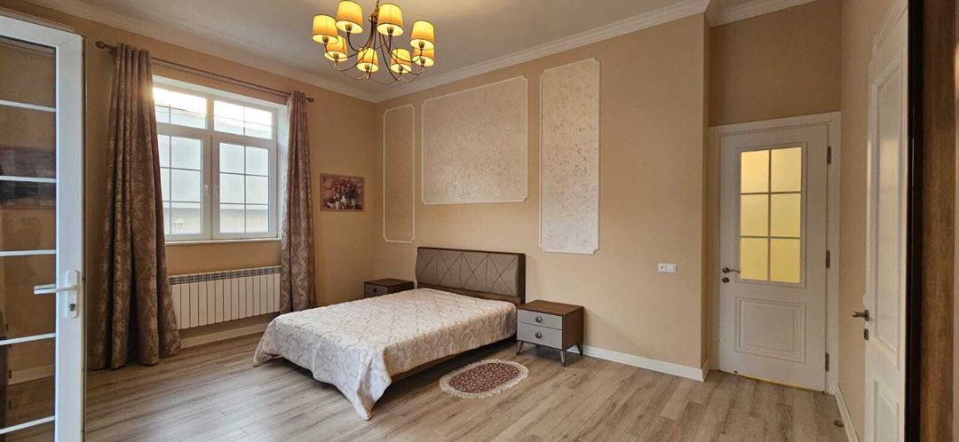 Satılır 5 otaqlı həyət evi/bağ evi 300 m² — Ev, villa, Bakı (11)