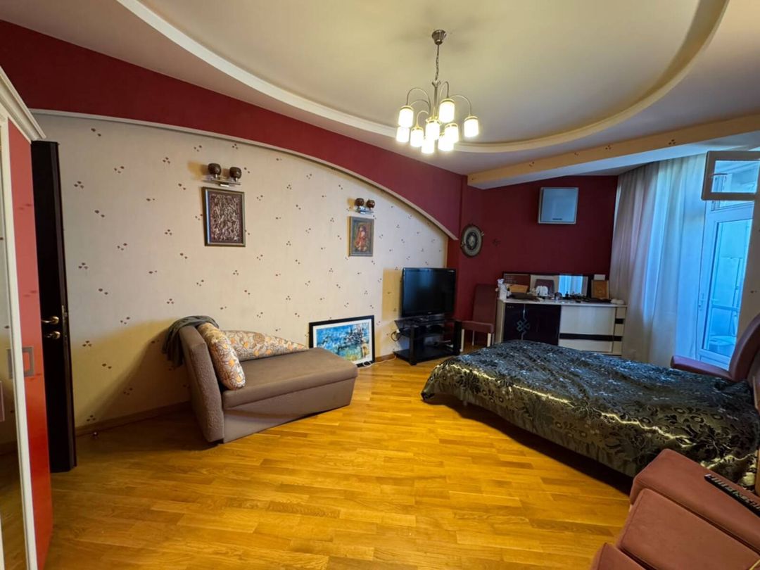 Satılır 5 otaqlı yeni tikili 300 m² — Mənzil, Bakı (11)