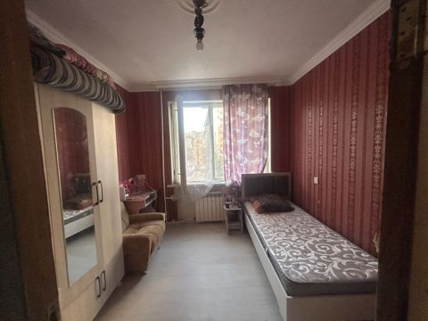 2 eded oglan otaq yoldasi axtarlir. Telebe olsa lap yaxsi olar. Bos — Bakı