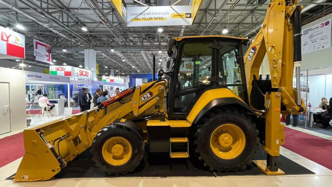 CAT 428 ekskavator-yükləyici icarəsi — Avtomobil icarəsi, Bakı (5)