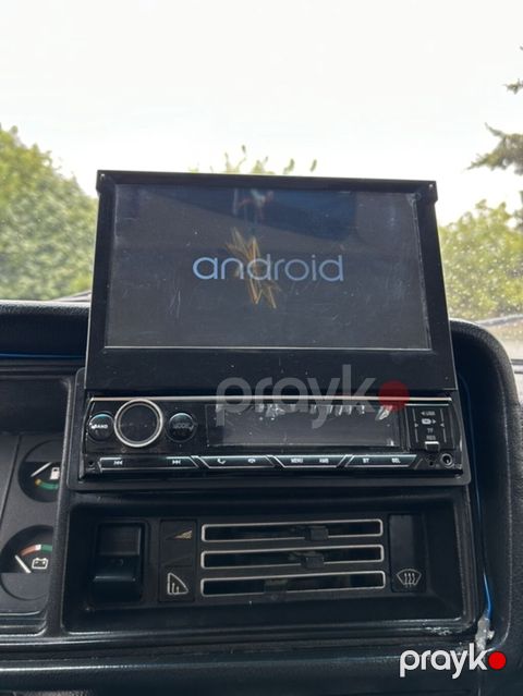 Avtomobil üçün Android multimedia başlıq qurğusu - Çəkilə bilən/üstə — Bərdə