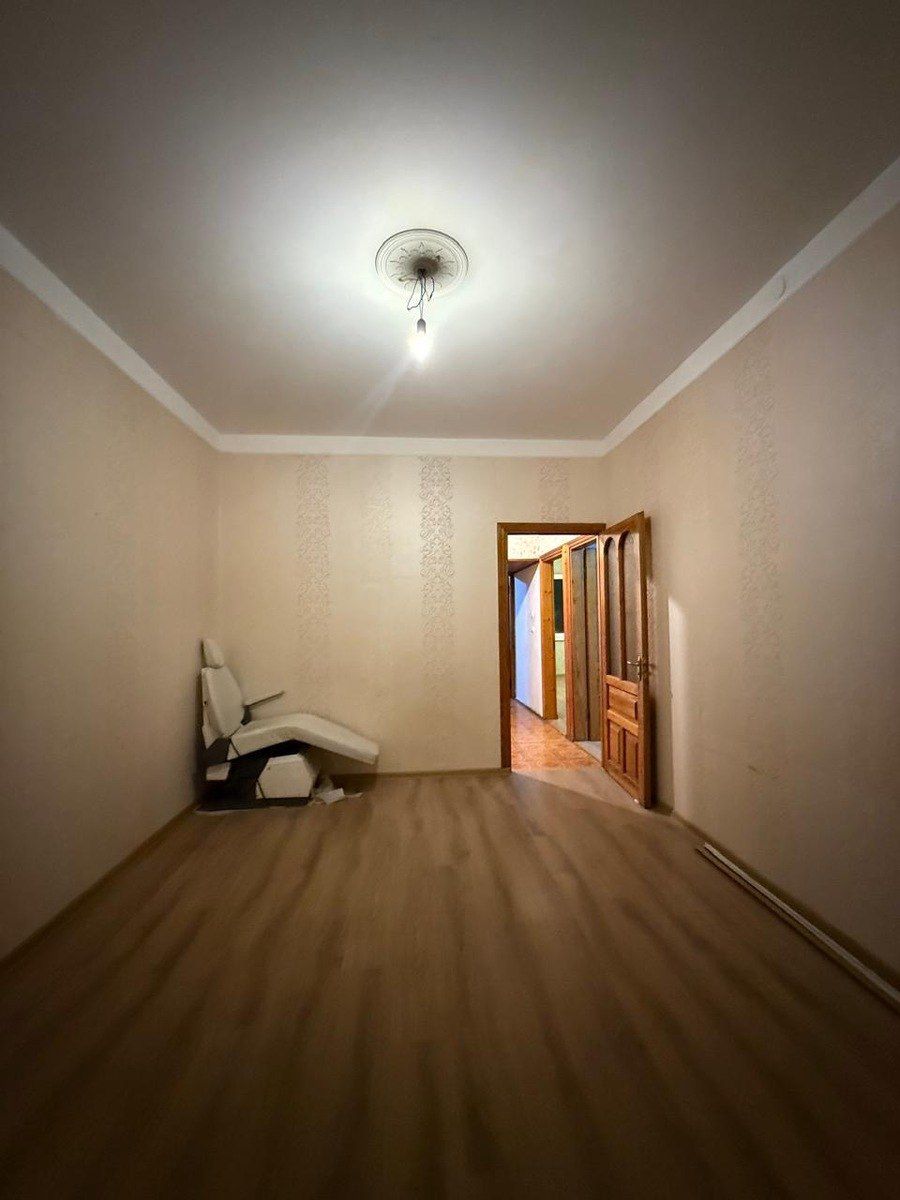 İcarəyə verilir 3 otaqlı köhnə tikili 85 m² — Mənzil, Bakı (10)
