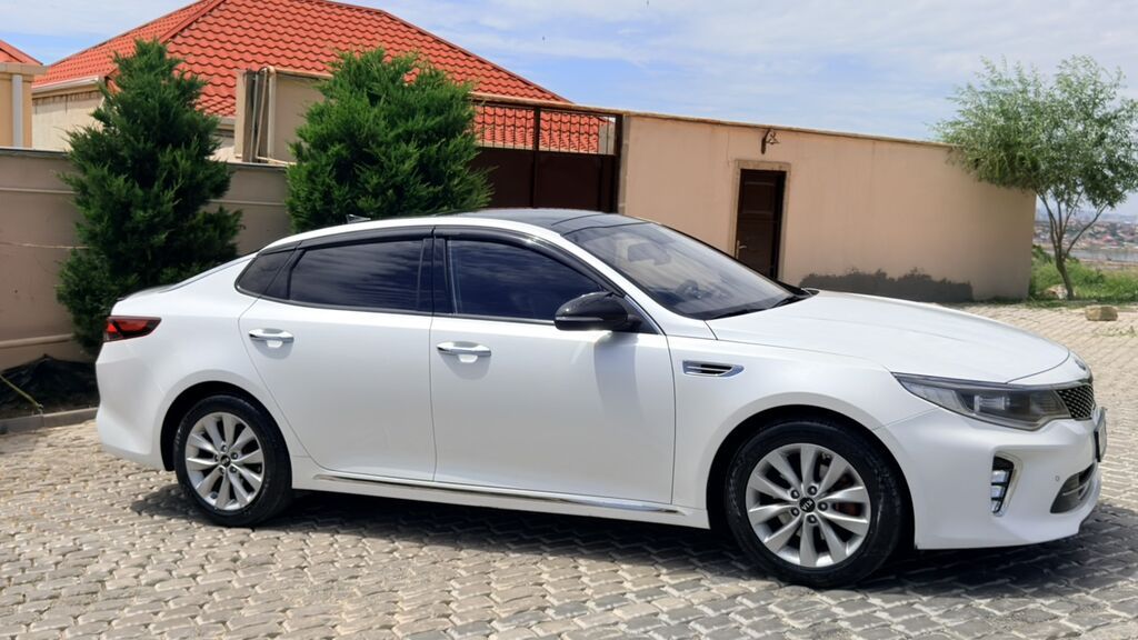 Kia Optima sedan – ağ rəng, geniş və rahat salon. Avadanlıq və — Avtomobillər, Digah (7)