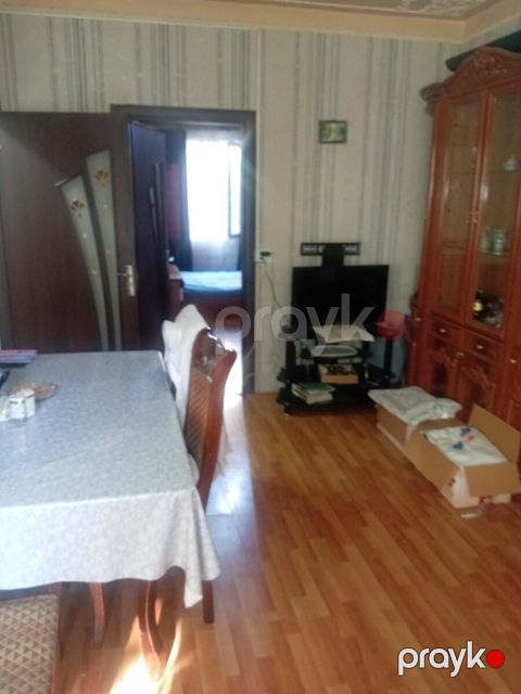 2-otaqlı mənzil, 4-cü mkr., 42 m²