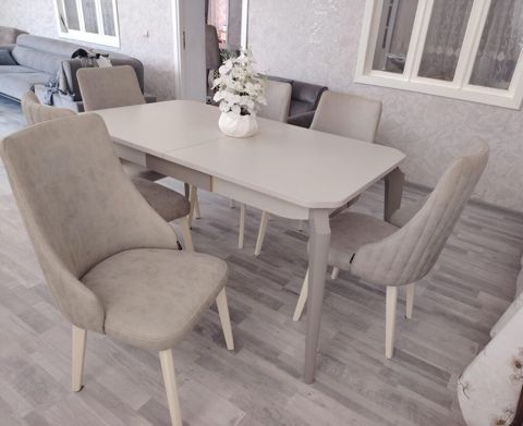 Masa desti satilir. 390azn. 10 gundu alinindi Fabrik malidi. Unvan — Bakı